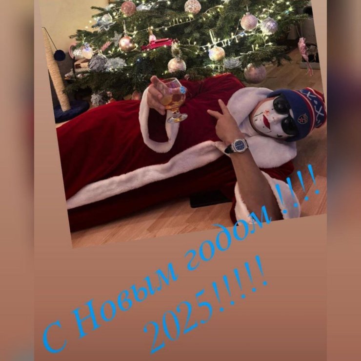 Ronaldo mostrou fogos de artifício a Georgina, Bystrov descansou debaixo da árvore de Natal. Como os jogadores de futebol comemoraram o Ano Novo