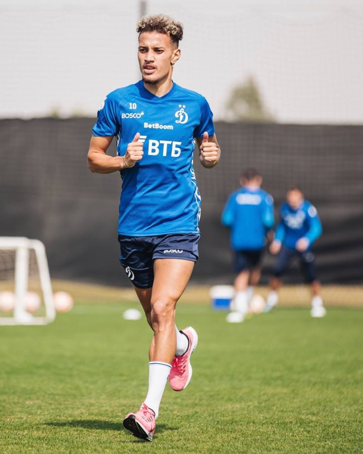 Bitello appeared at Dynamo training