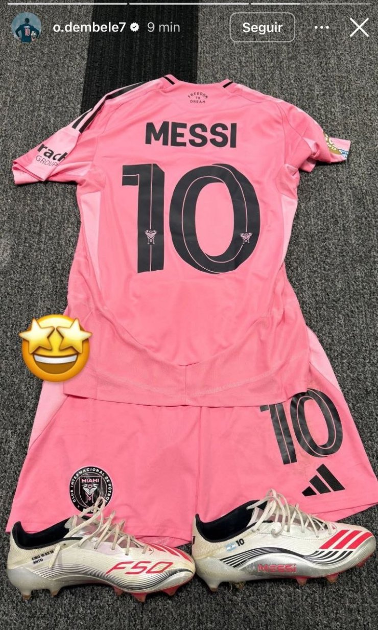 Messi a donné à Dembele son T -Shirt, shorts et bottes après le match de la Coupe du monde du club