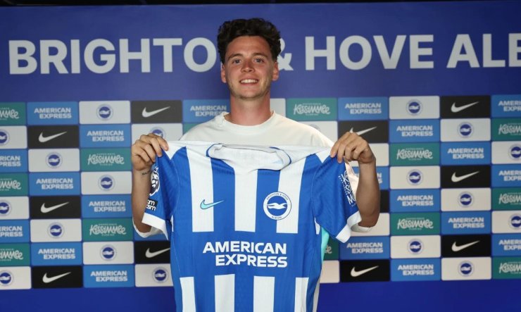 "Brighton" a annoncé le transfert du défenseur "Bruges"