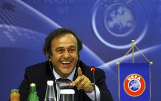 "Moi aussi les vannes de Zidano me font rire jaune !"