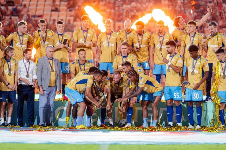 Les chocs du Zenit après le triplé, les pogroms de l'équipe nationale et les progrès de la jeunesse. Résultats de l'année de football