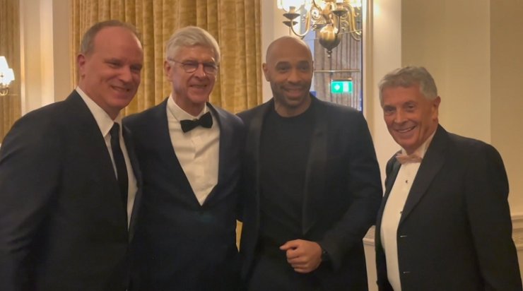 Wenger, Bergkamp et Henry se sont rencontrés à Londres