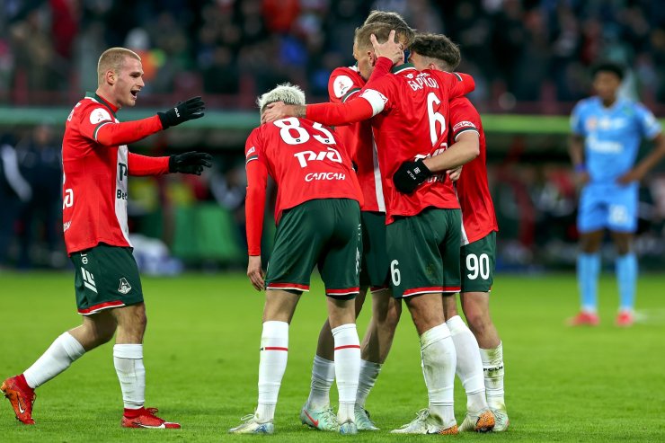 À Lokomotiv, ils sont prêts à faire une erreur fatale. Mettre un entraîneur scandaleux après les défaites