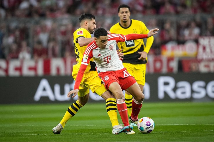 Kovach a trouvé un moyen de remonter le haut du Borussia. Cela a fonctionné dans des matchs importants - maintenant ils joueront avec la Bavière