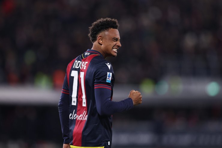 Napoli au début de la course au championnat. Trébuché sur le commandement des anomalies, a donné un match nul