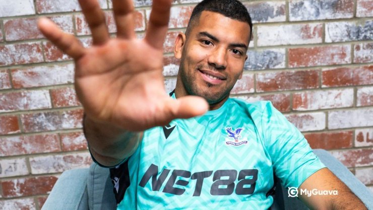"Crystal Palace" a émis le transfert du gardien de but PSV