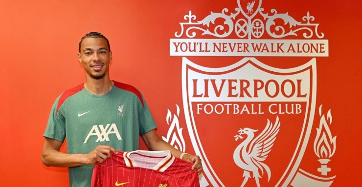 Liverpool a annoncé le transfert de l'équipement, le montant du transfert est de 95 millions d'euros